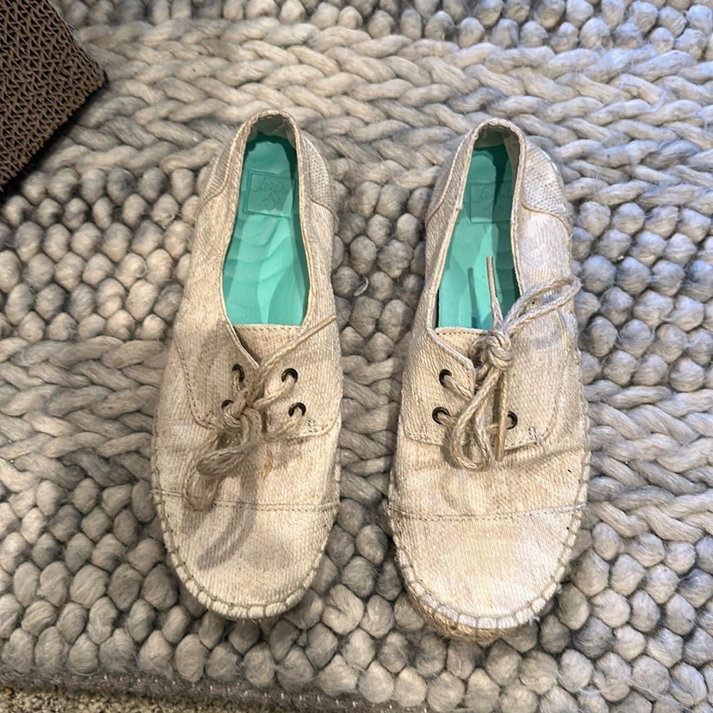 Reef sneakers